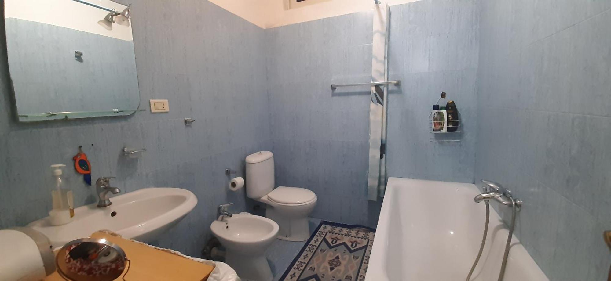 Enki'S Guesthouse ติรานา ภายนอก รูปภาพ