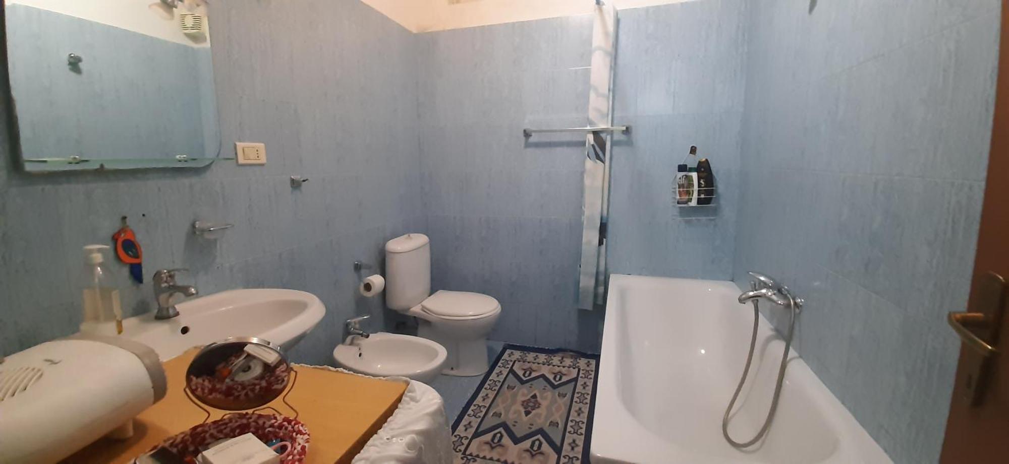 Enki'S Guesthouse ติรานา ภายนอก รูปภาพ